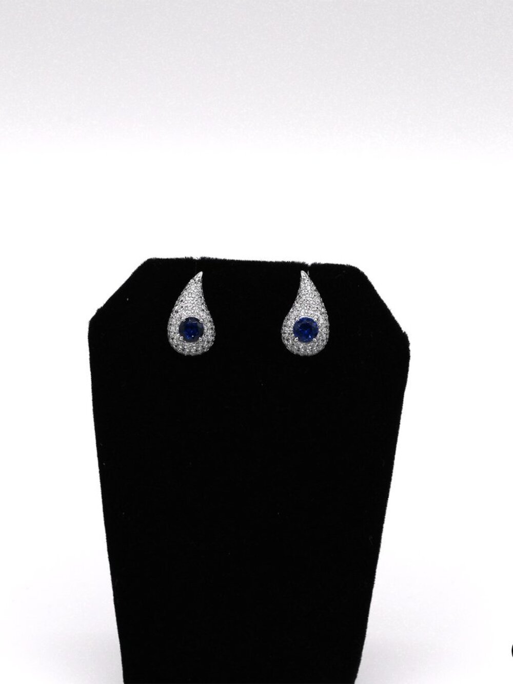 925 Sterling Silver Pear Shaped Earrings